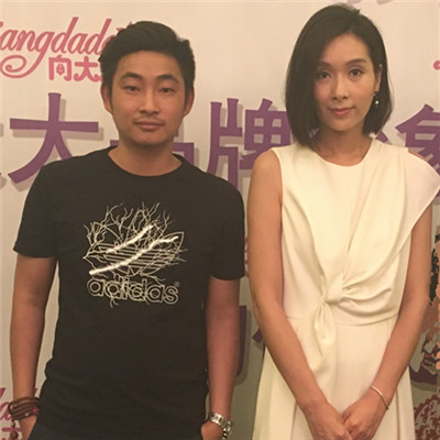 楊恭如與經紀人李志